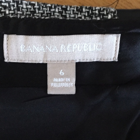 Banana republic woman’s piped tweed skirt. Size 6 - Picture 5 of 8